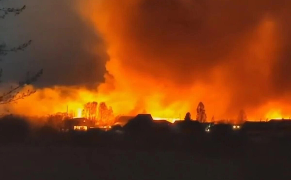 Volgogradā lielā naftas pārstrādes rūpnīcā izcēlies ugunsgrēks