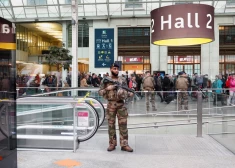Parīzes dzelzceļa stacijā uzbrukumā ar nazi un āmuru ievainoti trīs cilvēki; aizturētais dūrējs - Mali izcelsmes vīrietis