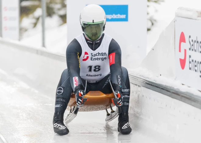 Latvijas kamaniņu braucējiem zelts junioru Eiropas čempionāta komandu stafetē