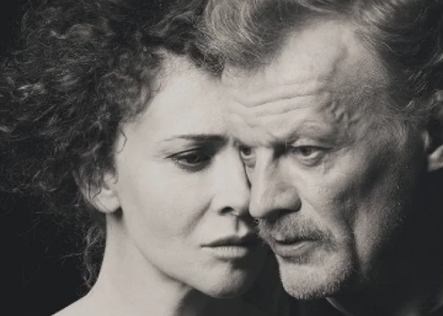 Ксения Раппопорт и Алексей Серебряков в спектакле "Эйнштейн и Маргарита".