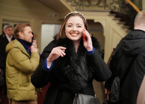 Amerikā režisores profesiju apguvusī Monika Pedersena nu savas prasmes liekot lietā, strādājot televīzijā Latvijā.