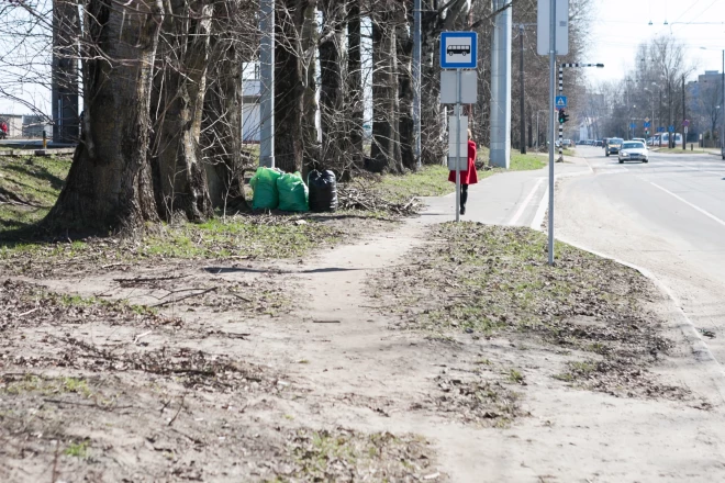 Ja stāvat autobusu pieturā, ne vienmēr varat būt pārliecināts, ka autobuss tajā piestās - pat tad, ja tas būs pustukšs.