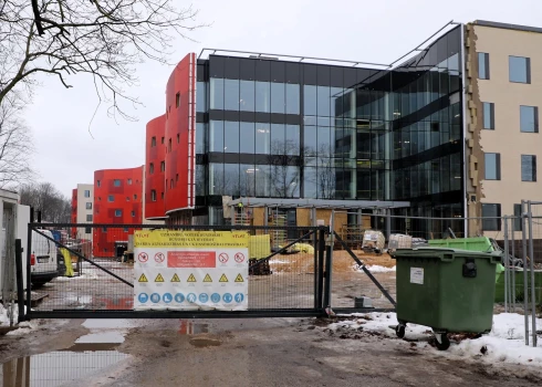 Paula Stradiņa Klīniskās universitātes slimnīcas jaunā korpusa būvniecības darbi.