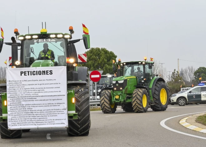 Arī Spānijas lauksaimnieki pievienojas protestētāju “klubiņam”  