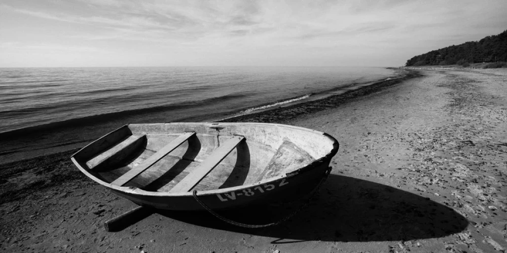 Latviešu fotogrāfs Rimarevs ar foto no Tūjas pludmales iegūst prestižo «Sony World Photography Awards» balvu