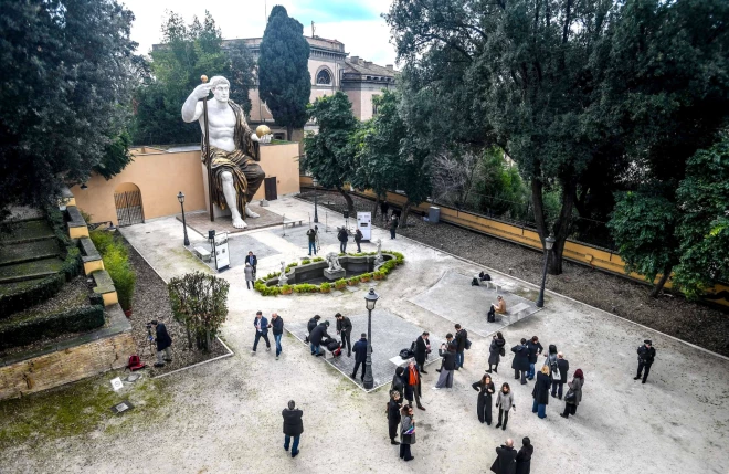 Konstantīna statuja Romā.