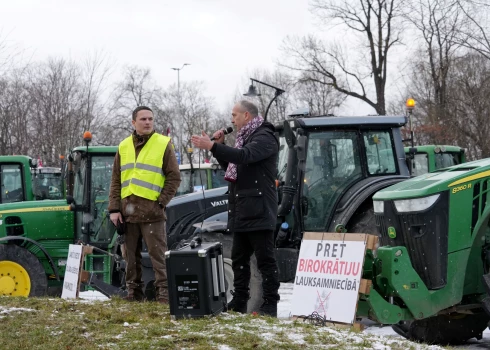 "Zemnieku saeima" pieļauj lauksaimnieku protestu turpināšanos