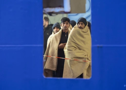 Itālijā piespriež cietumsodu Turcijas pilsonim saistībā ar 94 migrantu bojāeju