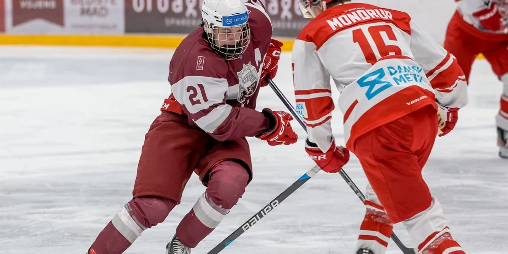 Latvijas U-18 hokejisti Četru nāciju turnīrā sagrauj Dāniju