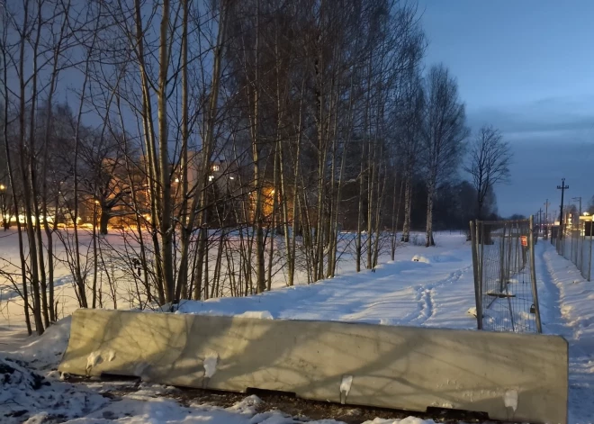 Ремонтировать нельзя закрывать: Рижская дума знает, где ставить запятую в решении проблемы улицы Дикя