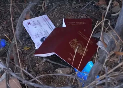 Uz Meksikas robežas izmestā Latvijas pase varētu būt viltojums