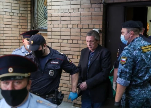 Михаил Ефремов хочет выйти из тюрьмы по УДО - нужно согласие семьи погибшего