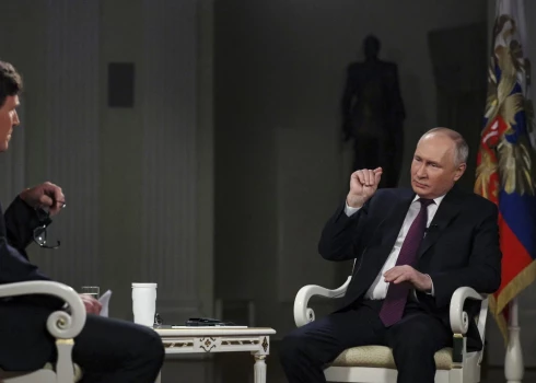 Польша опровергла слова Путина в интервью Карлсону, приведя исторические факты