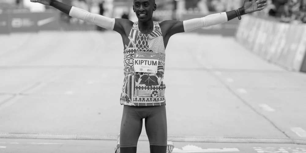 24 gadu vecumā aizsaulē devies pasaules rekordists maratonā Kelvins Kiptums
