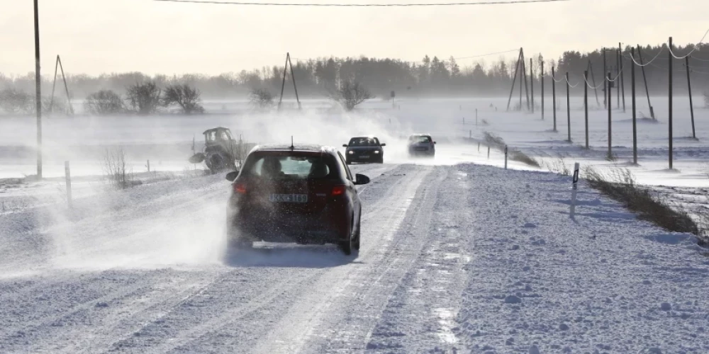 В понедельник из-за погоды латвийские дороги станут опасными