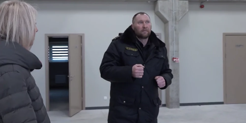 Pastaiga pa jauno depo, kas joprojām tukšs (ekrānuzņēmums no video)