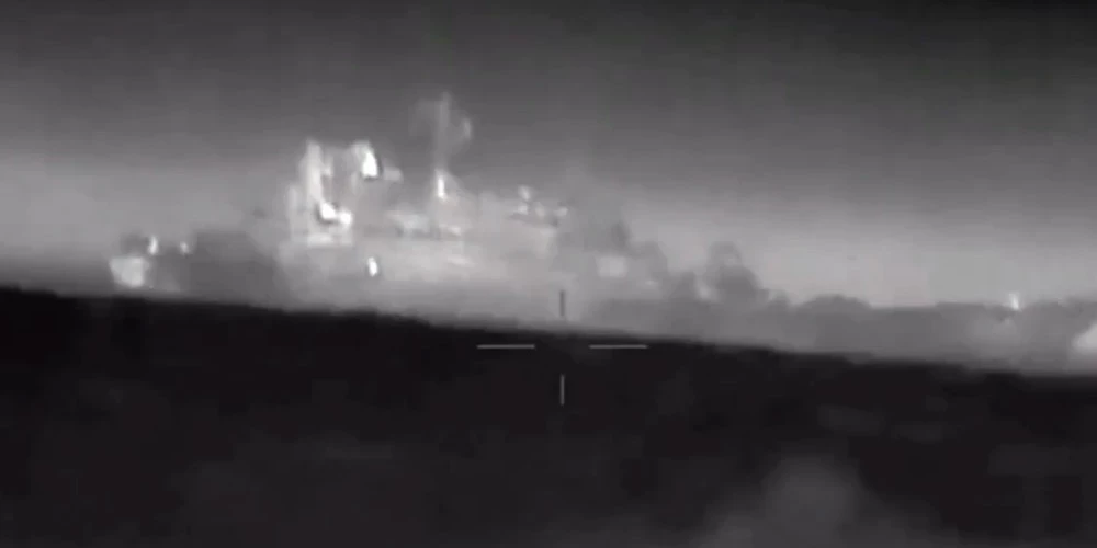 VIDEO: tā ukraiņi nogremdēja vienu no jaunākajiem okupantu desantkuģiem "Cezar Kuņikov"