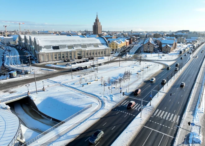 На набережной Генерала Радзиня вводят очередные ограничения движения