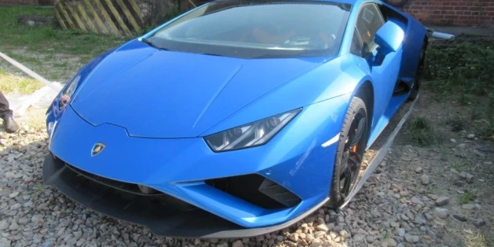 Lamborghini Huracan - стартовая цена 225 000 евро