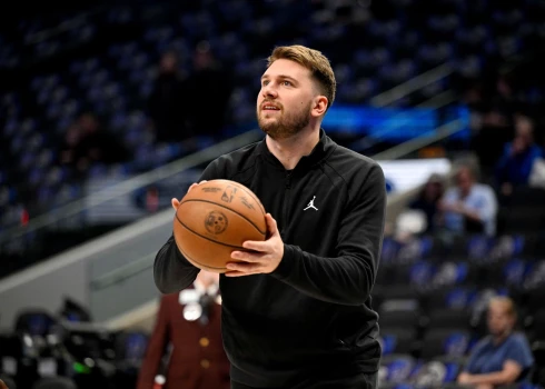 Luka Dončičs ir īsts bumbas virtuozs (foto: Scanpix / USA TODAY Sports)