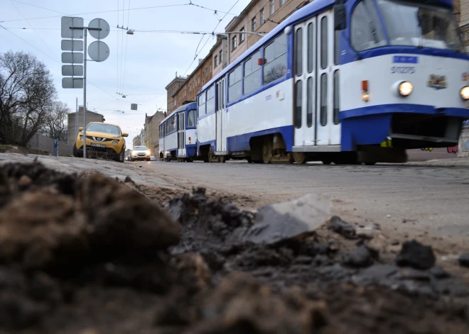 Rīgas mērs: ceļos nav ieguldīts gadiem, tagad redzam sekas