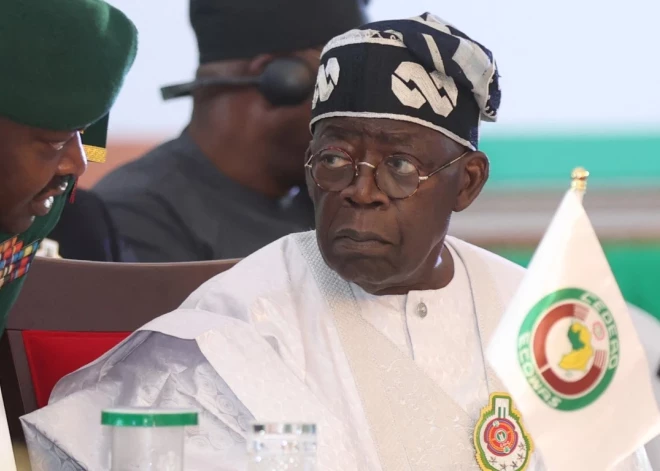 Viljamu Ruto un Bolu Tinubu izšķērdīgo komandējumu dēļ nodēvē par Āfrikas “lidojošajiem prezidentiem"