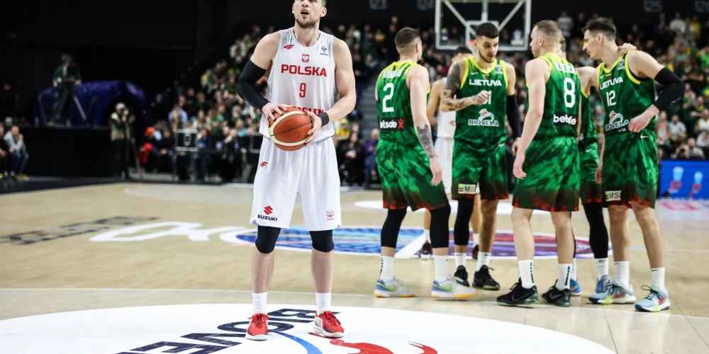 Lietuvas basketbolisti pārliecinoši apspēlē poļus; Latvijas pretinieku cīņā bez pārsteigumiem