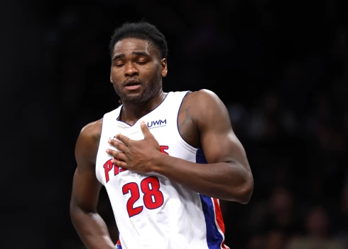 Aizejam Stjuartam ir manāmas problēmas ar savas agresijas savaldīšanu.