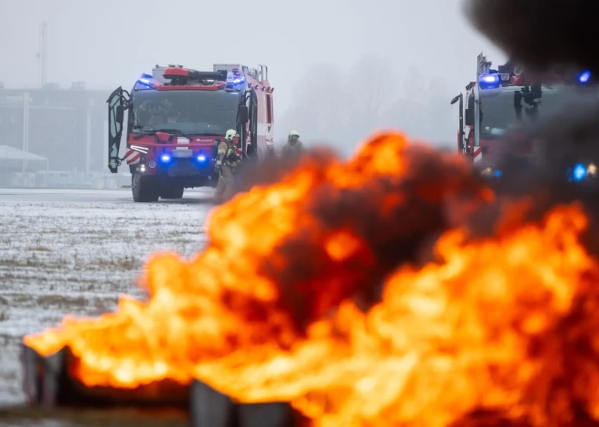 21. februārī Nacionālo bruņoto spēku militārajā bāzē “Lielvārde ” notika pilna apjoma ārkārtas situāciju mācības, kurās Gaisa spēki sadarbībā ar valsts operatīvajiem dienestiem pārbaudīja praktisku sadarbību ārkārtas situācijā.