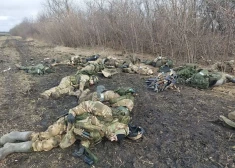 VIDEO: krievu karavīri gaidīja ģenerāli, bet sagaidīja HIMARS. Ukraiņi publisko video