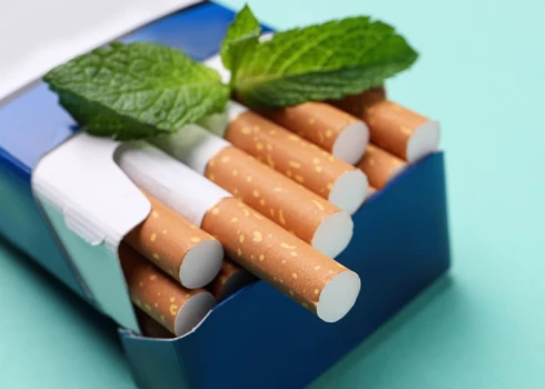 В борьбе с курением помогает запрет ментоловых сигарет
