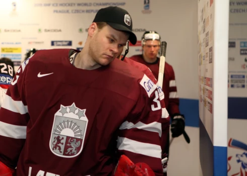 Krievijā spēlējošajiem hokejistiem sociālajos tīklos uzrodas "simtiem aizstāvju"