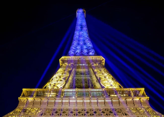 Eifeļa torņa darbinieki izbeigs streiku