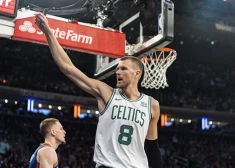 Porziņģis gūst 22 punktus "Celtics" uzvarā pār "Knicks"