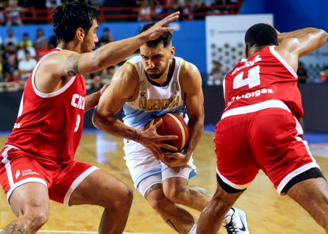 VIDEO: bumba sakosta un kārtējais zaudējums. Vareno Argentīnas basketbola izlasi turpina vajāt neveiksmes