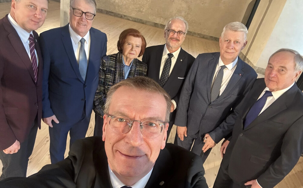 Bijušie Latvijas prezidenti tikušies ar “pastarīti”