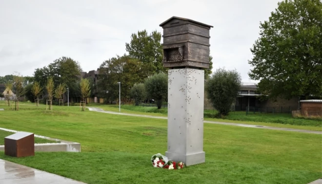 Zedelgemā uzstādītais piemineklis leģionāriem savā vietā nostāvēja mazāk par četriem gadiem.