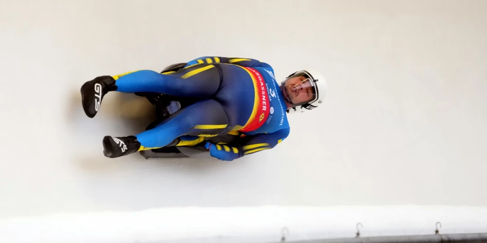 Siguldas bobsleja un kamaniņu trase atrodas, Latvijā, Siguldā. Trase uzbūvēta 1986. gadā, tās garums ir 1200 + 220 m un tā sastāv no 16 virāžām. Trasē tiek rīkotas bobsleja, kamaniņu un skeletona sacensības. Sākotnēji trasē nevarēja braukt bobsleja četrinieki, jo vajadzēja plašākas virāžas.