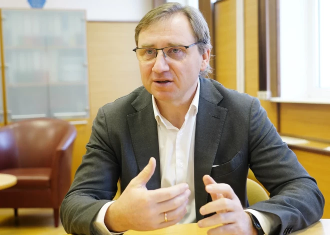 LU rektora amatā ievēlēts Gundars Bērziņš