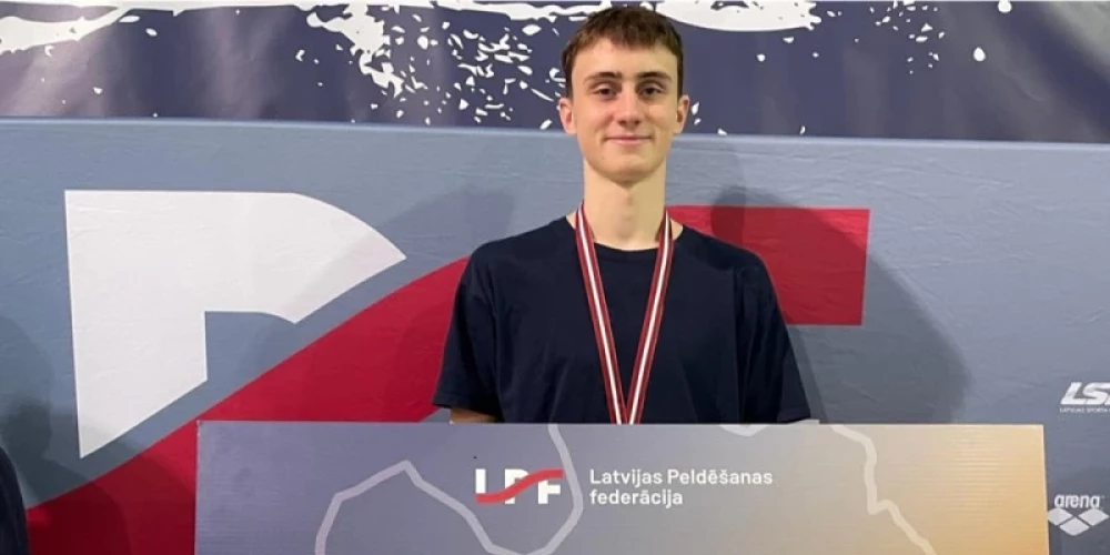 Peldētājs Deičmans labojis Latvijas rekordu 200 metros