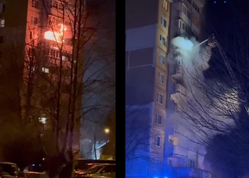 ВИДЕО: сегодня ночью в Риге горела многоэтажка