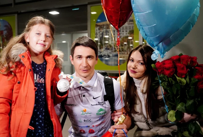 “Mums ar Andreja meitu ir labas attiecības, tā tam arī jābūt!” neslēpj Rastorgujeva līgava Nadežda.