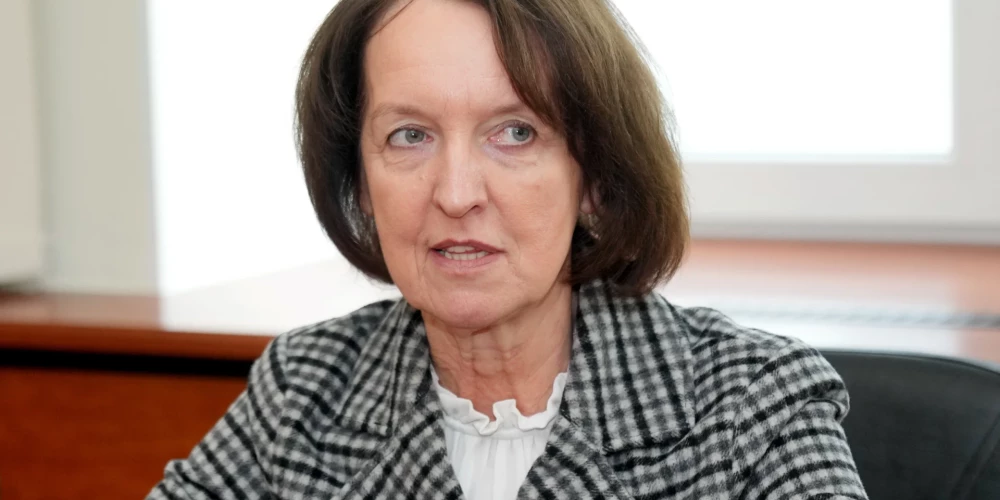 Inga Bērziņa (dzimusi 1963. gada 1. augustā Kuldīgā) ir latviešu politiķe. Laika posmā no 2007. gada 29. novembra līdz 2009. gada 26. jūlijam bija Kuldīgas novada domes priekšsēdētāja. Pēc tam līdz 2022. gada 1. novembrim bija Kuldīgas novada domes priekšsēdētāja. Pārstāv partiju "Kuldīgas novadam". Šobrīd Bērziņa ir Latvijas Republikas vides aizsardzības un reģonālās attīstības ministre un 14. Saeimas deputāte, ievēlēta no "Jaunās Vienotības" saraksta.