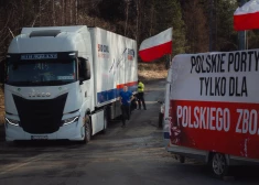 Протестующие польские фермеры опасаются, что часть украинского зерна возвращается в Польшу.