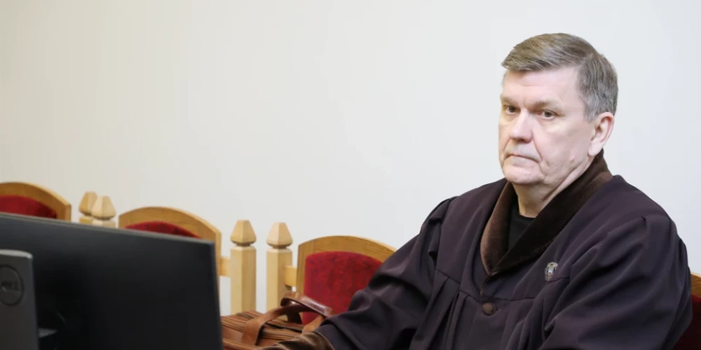 "Stabilitātei!" uz CVK amatu stumj advokātu, kurš karu Ukrainā sauca par "Krievijas operāciju"