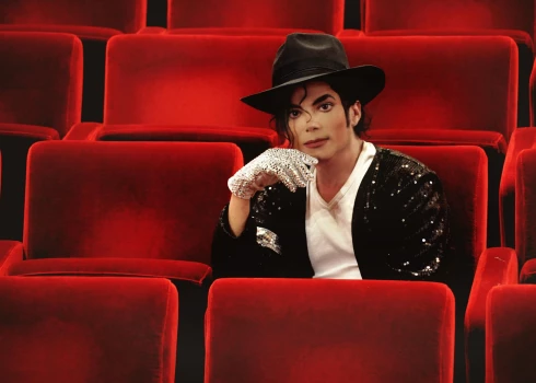 В апреле в Риге выступит Серхио Кортес - самый известный в мире имитатор Майкла Джексона