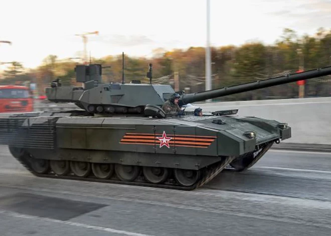 Britu izlūkdienests skaidro, kāpēc Maskava atteikusies nosūtīt tanku "Armata" uz fronti Ukrainā