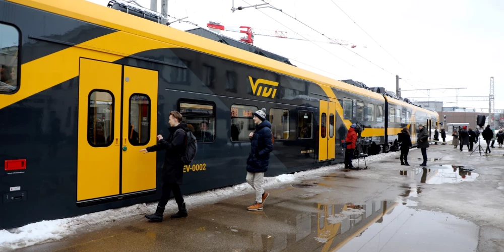 "Latvija vilcienu krīzi ir pārvarējusi," apgalvo "Pasažieru vilciena" vadītājs