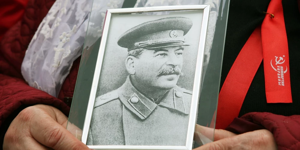 5. marts - Staļina nāves gadadiena. Vai mūsdienu Krievijā atdzimst viņa kults?
