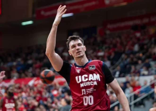 Kuruca pārstāvētā Mursijas UCAM Čempionu līgas otrajā posmā cieš pirmo sakāvi